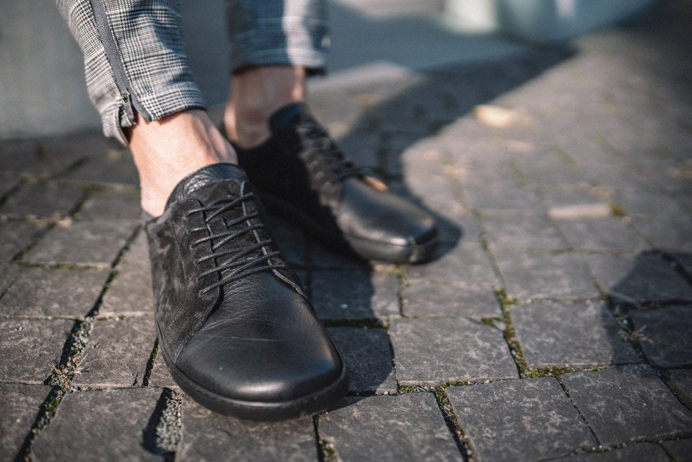 QORE Low Black