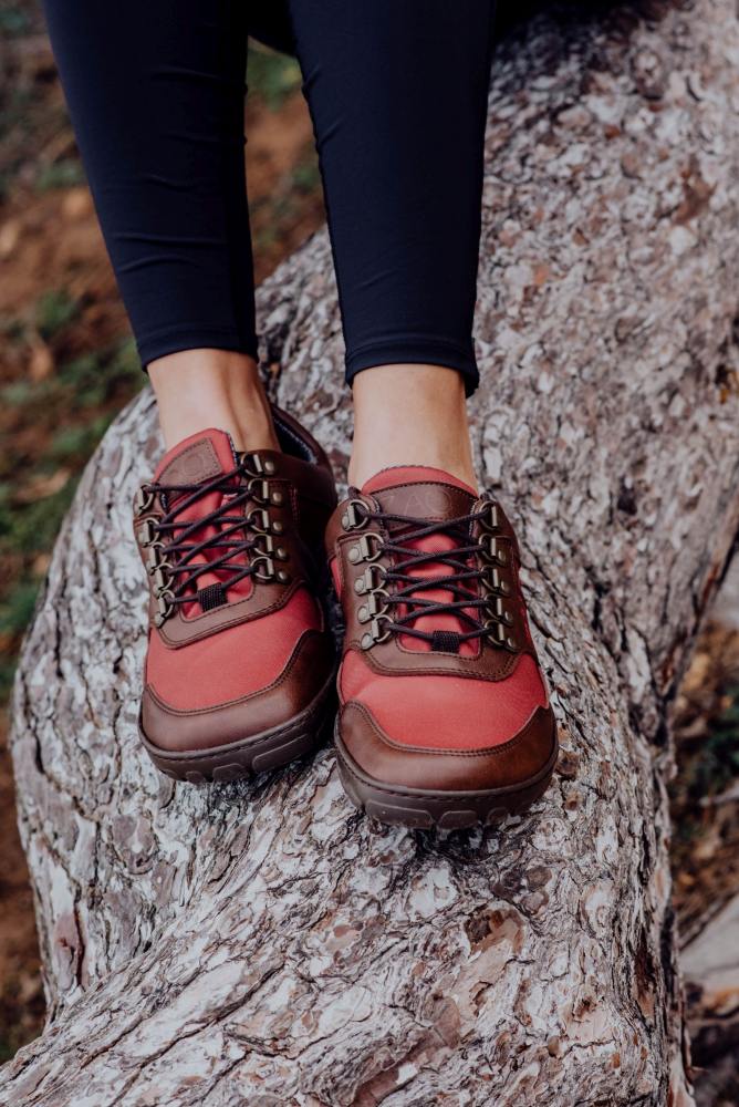 Hiqe low vegan camel red waterproof